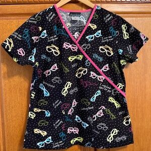Cherokee scrub top